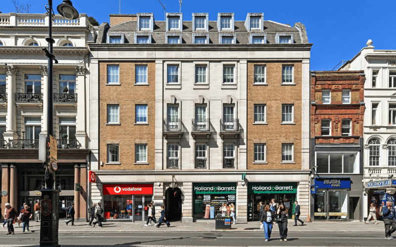 Remake UK 2025 - Strand - ext 2